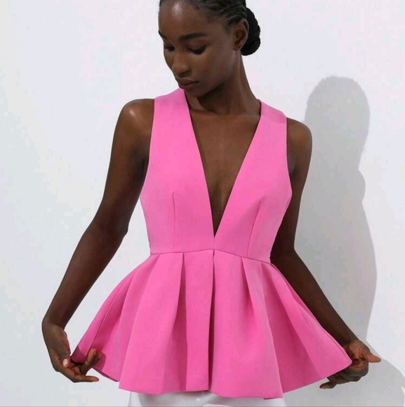 Elegant Casual Sleeveless Ruffle Hem Design Blouse For Women - Picture 3 of 4